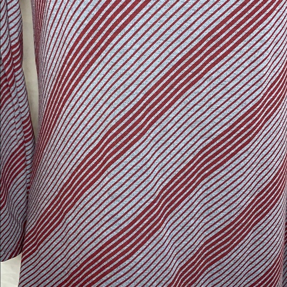 Lularoe Lynnae - Picture 2 of 8